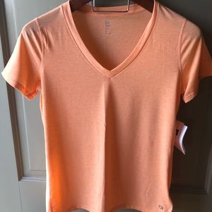 GAP fit T-shirt. New with tags.